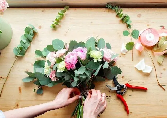 Spring Flower Arranging Workshop with Nigel Whyles & Cream Tea