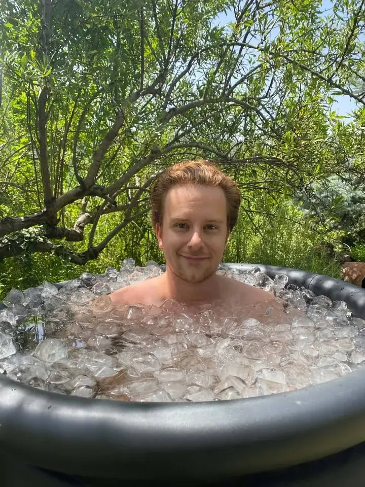 Community Sauna with Albin