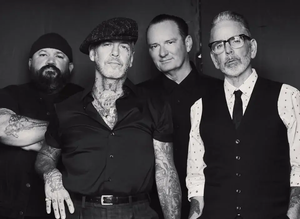 Social Distortion