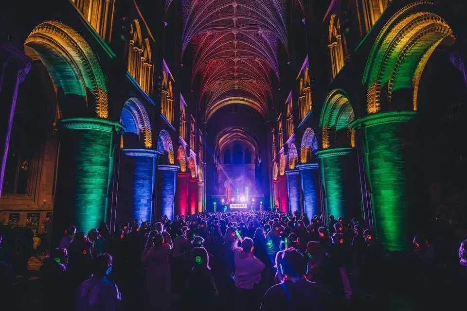 00s Silent Disco in St Albans Cathedral (ON SALE NOW!)